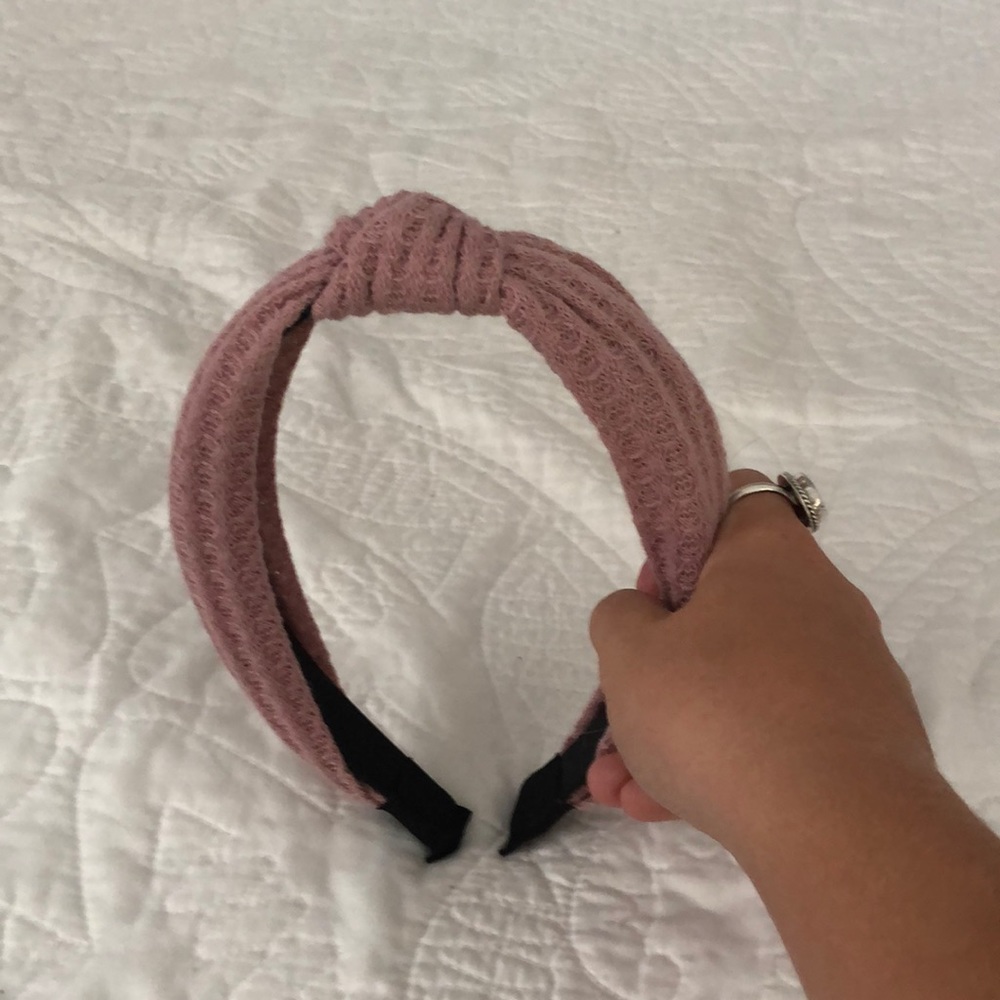 Trendy knot headband